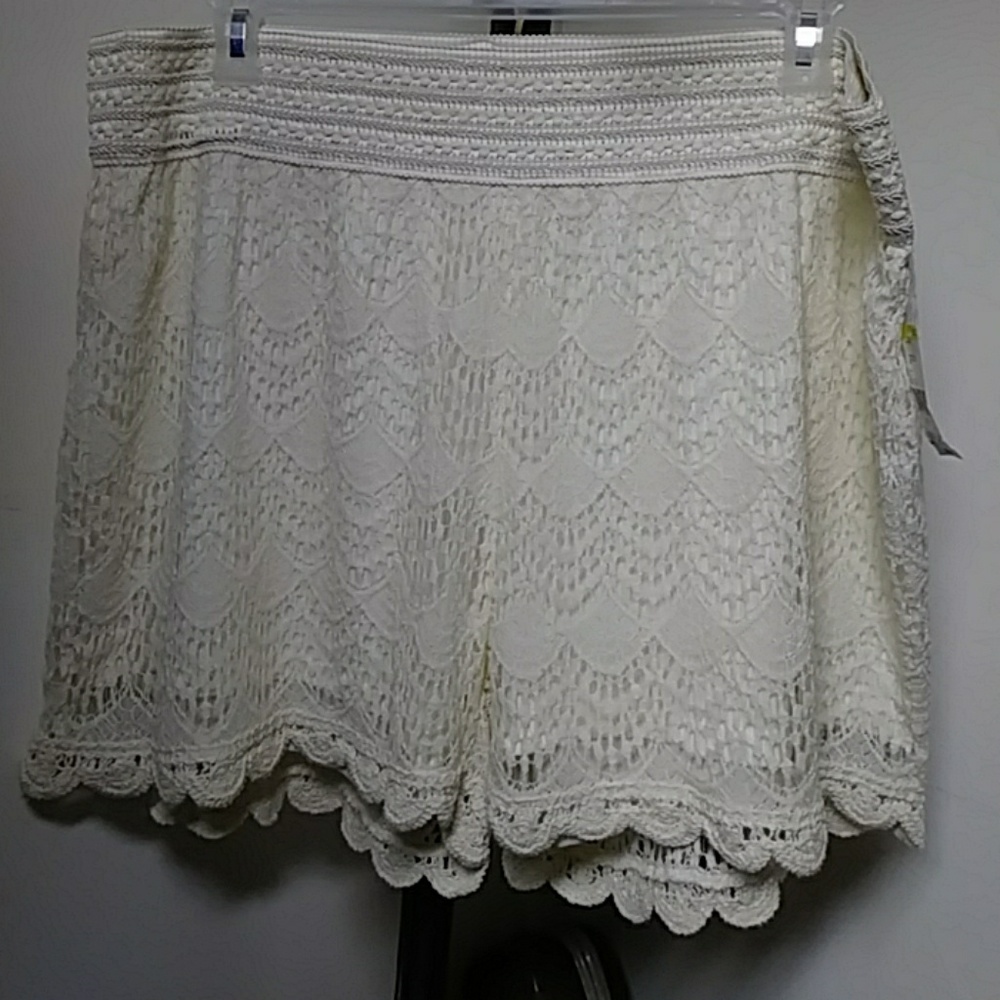 Womens Bongo plus size lace shorts
